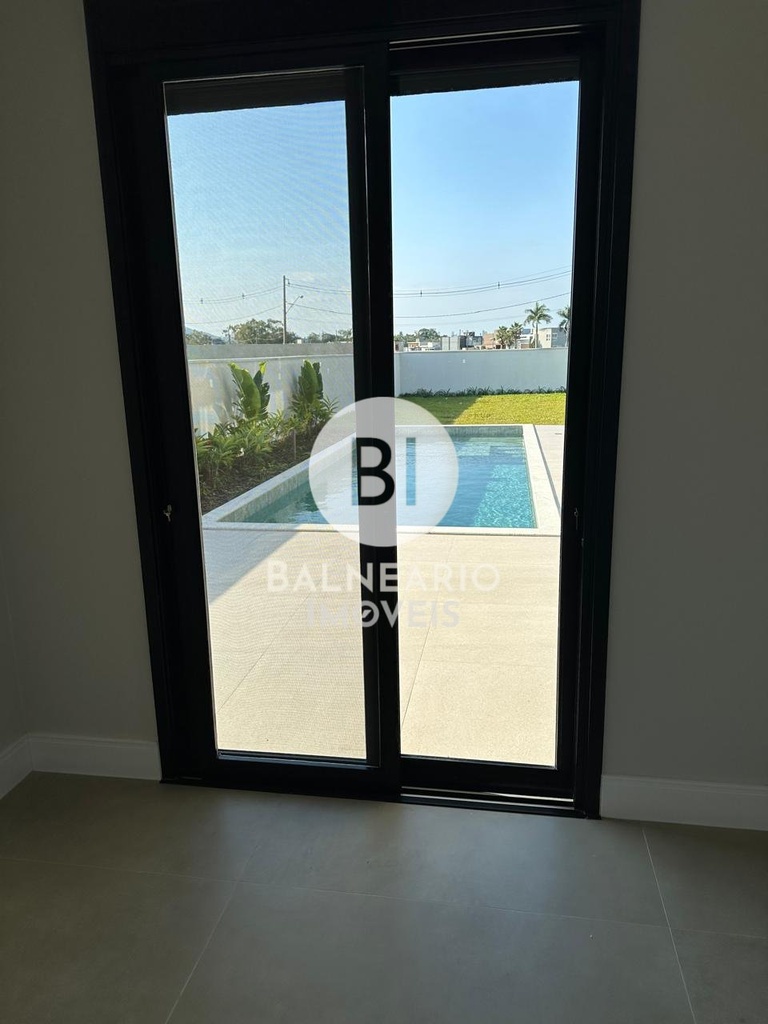 residential-/-home-4-quartos-santa-regina-camboriu-sc