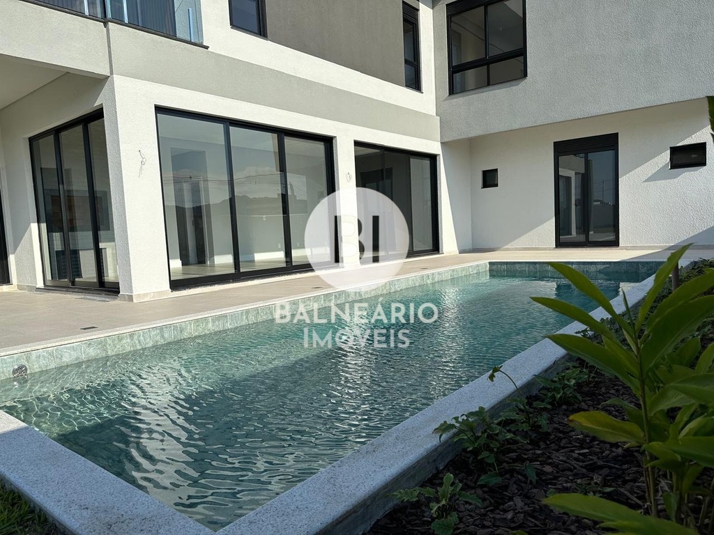 residential-/-home-4-quartos-santa-regina-camboriu-sc
