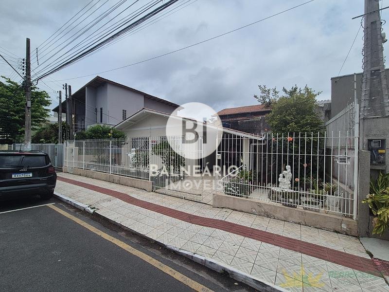 residential-/-home-3-quartos-centro-balneario-camboriu-sc