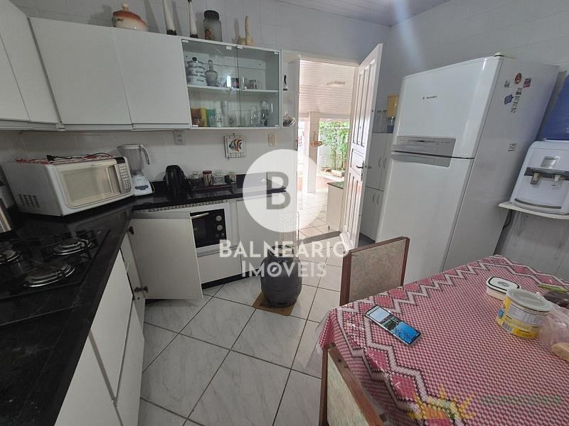 residential-/-home-3-quartos-centro-balneario-camboriu-sc
