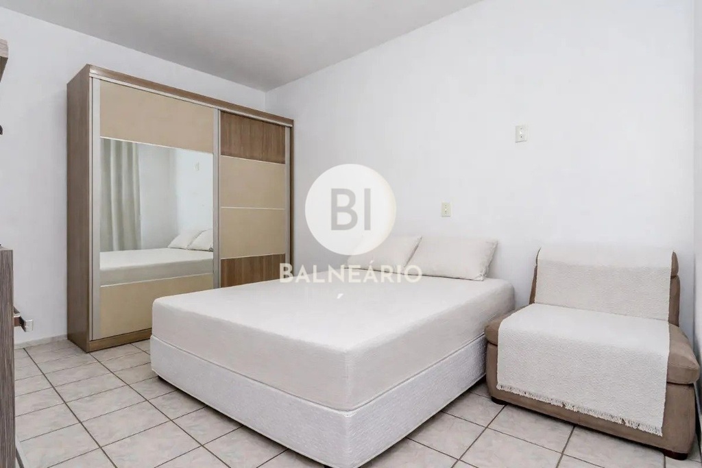 residential-/-sobrado-4-quartos-383m2-nacoes-balneario-camboriu-sc