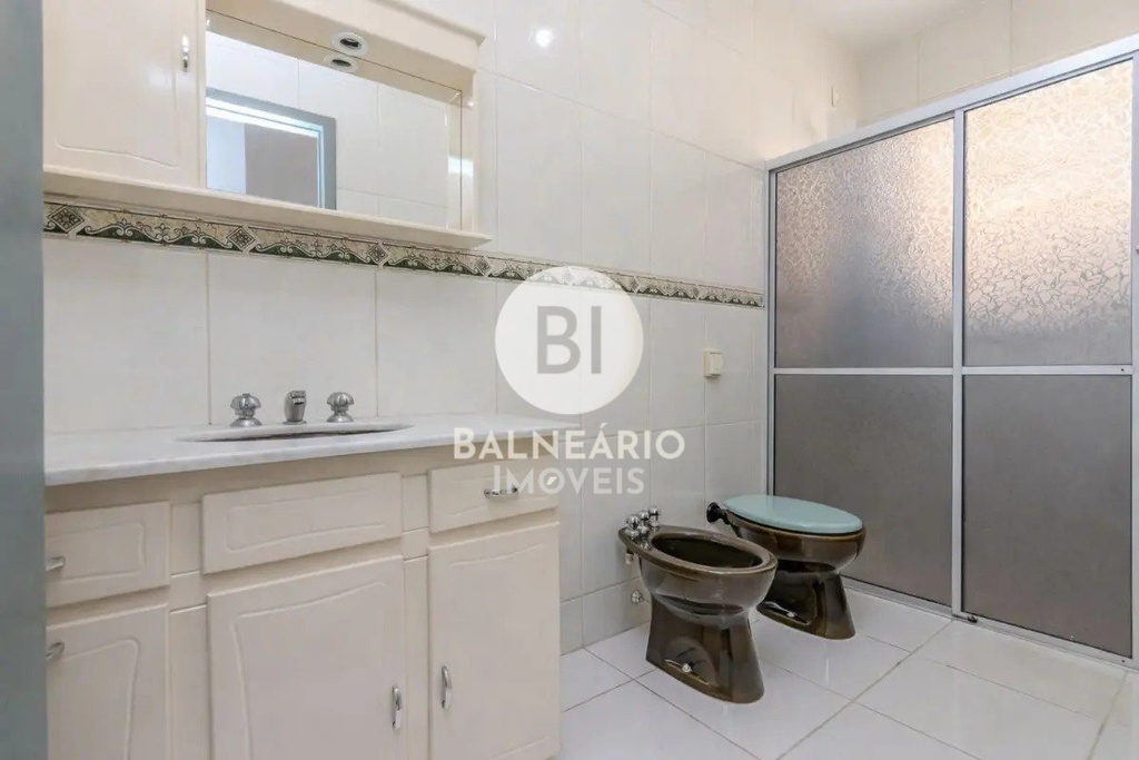 residential-/-sobrado-4-quartos-383m2-nacoes-balneario-camboriu-sc