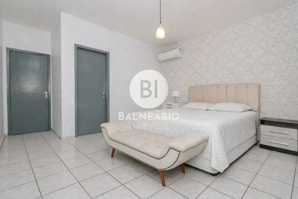 residential-/-sobrado-4-quartos-383m2-nacoes-balneario-camboriu-sc