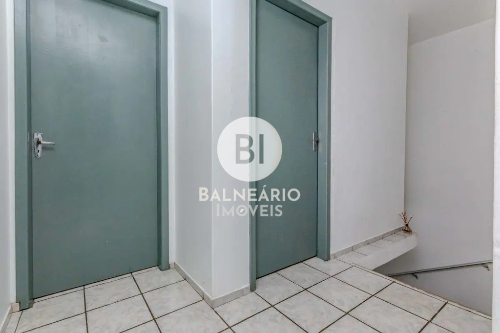 residential-/-sobrado-4-quartos-383m2-nacoes-balneario-camboriu-sc