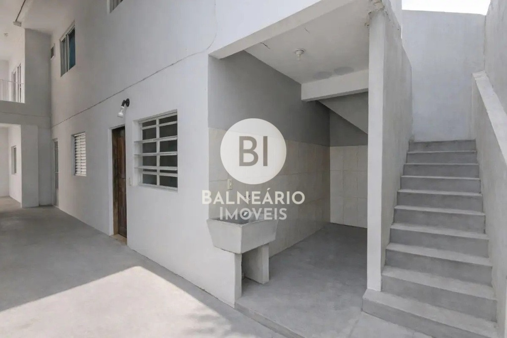 residential-/-sobrado-4-quartos-383m2-nacoes-balneario-camboriu-sc