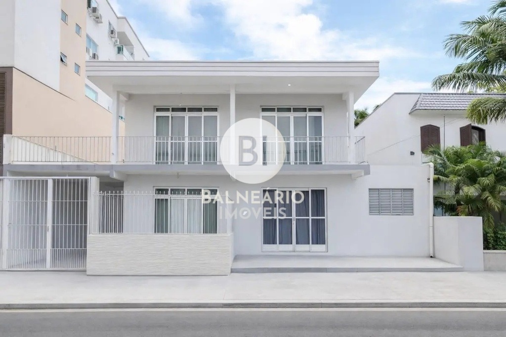 residential-/-sobrado-4-quartos-383m2-nacoes-balneario-camboriu-sc