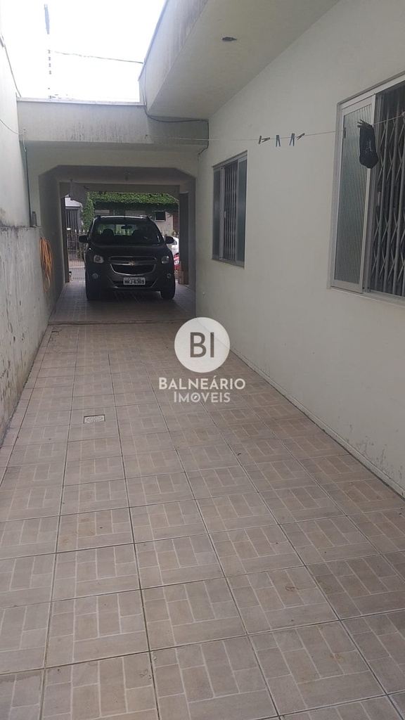 residential-/-home-3-quartos-centro-balneario-camboriu-sc