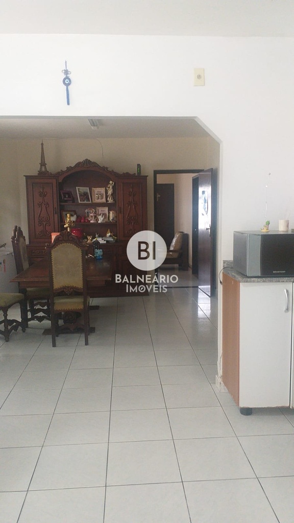 residential-/-home-3-quartos-centro-balneario-camboriu-sc