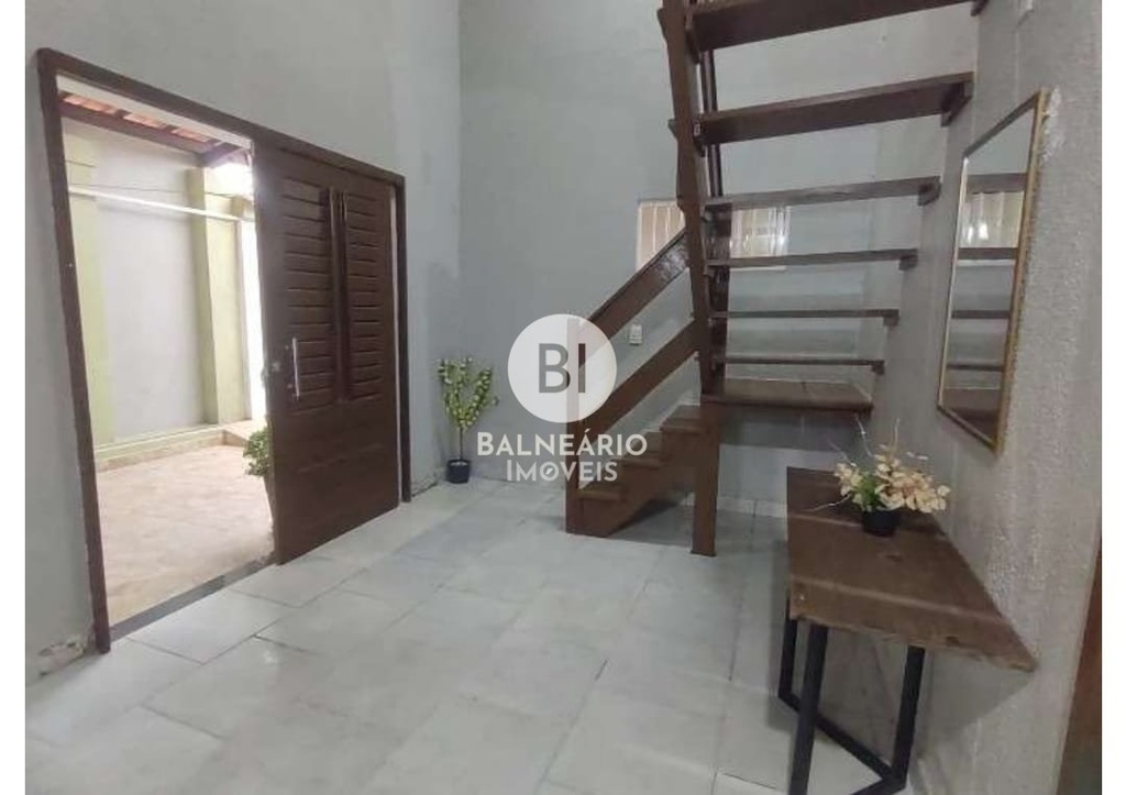 residential-/-home-4-quartos-caponga-cascavel-ce