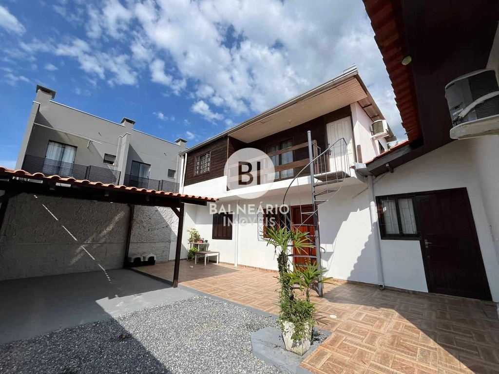 residential-/-home-4-quartos-210m2-jardim-dourado-porto-belo-sc
