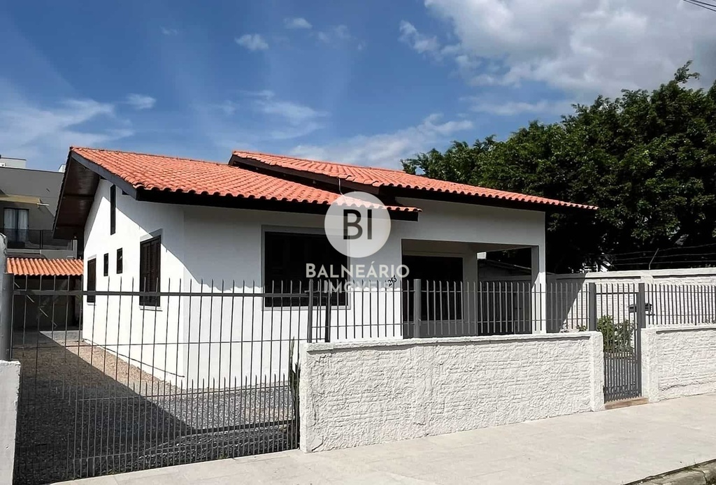 residential-/-home-4-quartos-210m2-jardim-dourado-porto-belo-sc