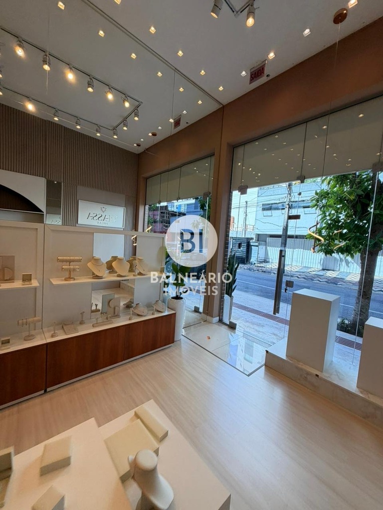 commercial-/-business-40m2-centro-balneario-camboriu-sc