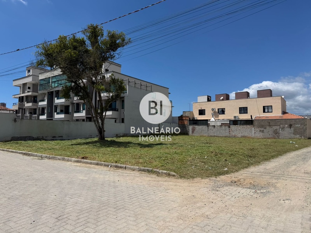 residential-/-land-lot-itacolomi-balneario-picarras-sc