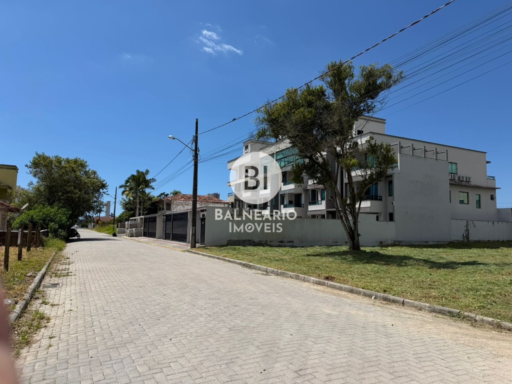 residential-/-land-lot-itacolomi-balneario-picarras-sc